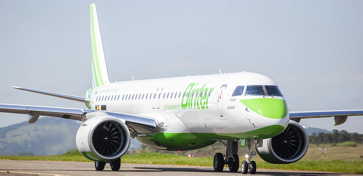 Avin Embraer E195-E2 de la aerolnea canaria Binter. Foto: Binter